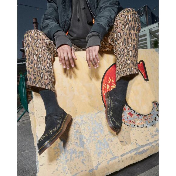 Dr. Martens Isham Mules Slip On "Made Like No Other Shoes On Earth" Black Suede - Picture 3 of 10